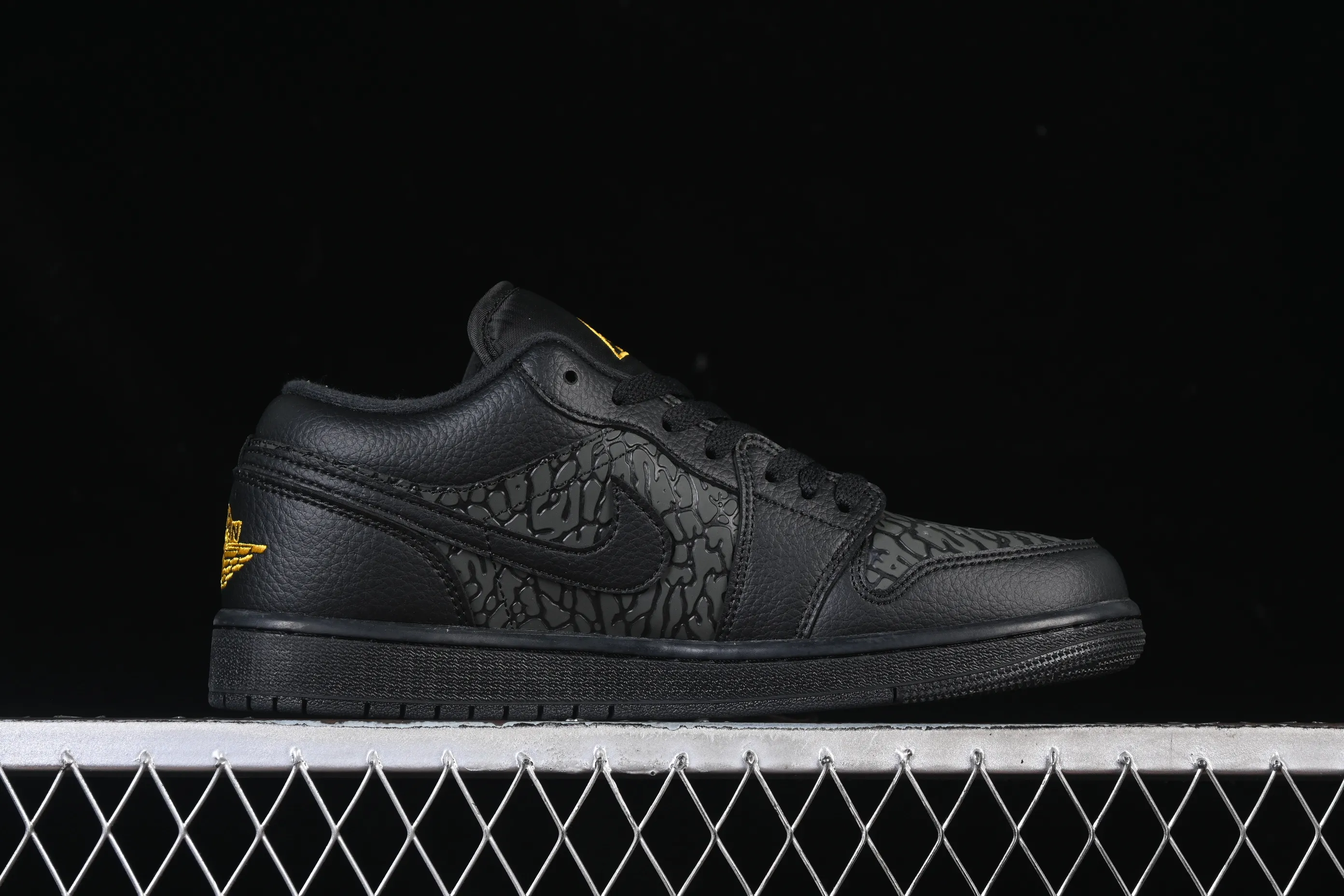 All Categories Air Jordan Jordan Series Basketball Shoes Air Jordan 1 Low Air Jordan 1 Low "Elephant" AJ1 Joe 1 Explosion Danger Warning Low-top Cultural Casual Shoes IM6568-010
